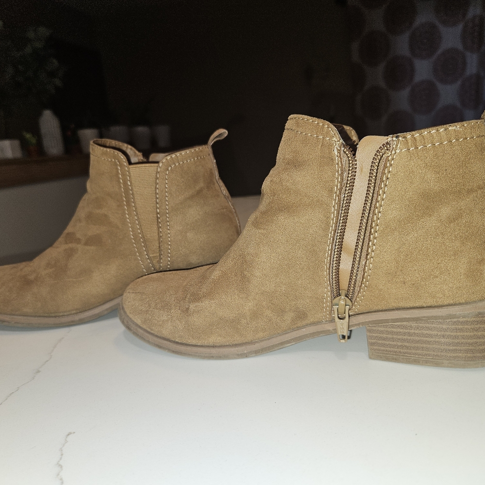 Time and Tru Light Brown Ankle Booties - Picture 6 of 9